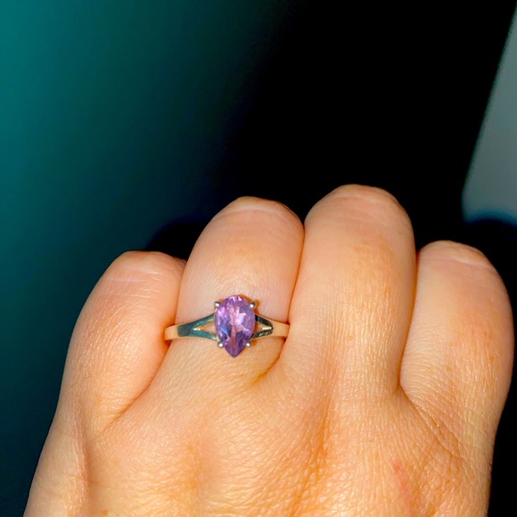 Jewelry - Sterling silver geniune Amethyst ring size 8